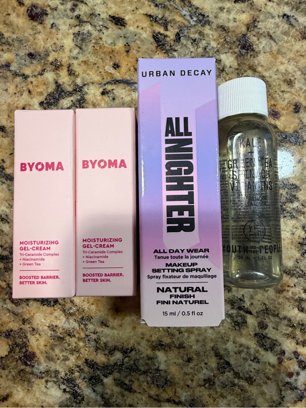 4 item- skincare set, setting spray, gel cream, face wash